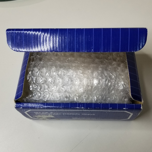 VINTAGE 1984 White Porcelain Animals Country Farmhouse Set 4 Napkin Ring Holders - Picture 7 of 9